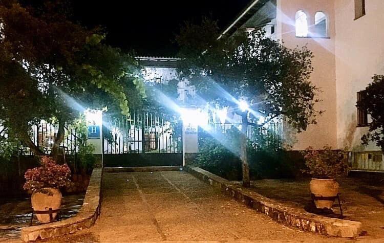 Hotel Cortijo Las Grullas Беналуп-Касас-Вьехас Экстерьер фото