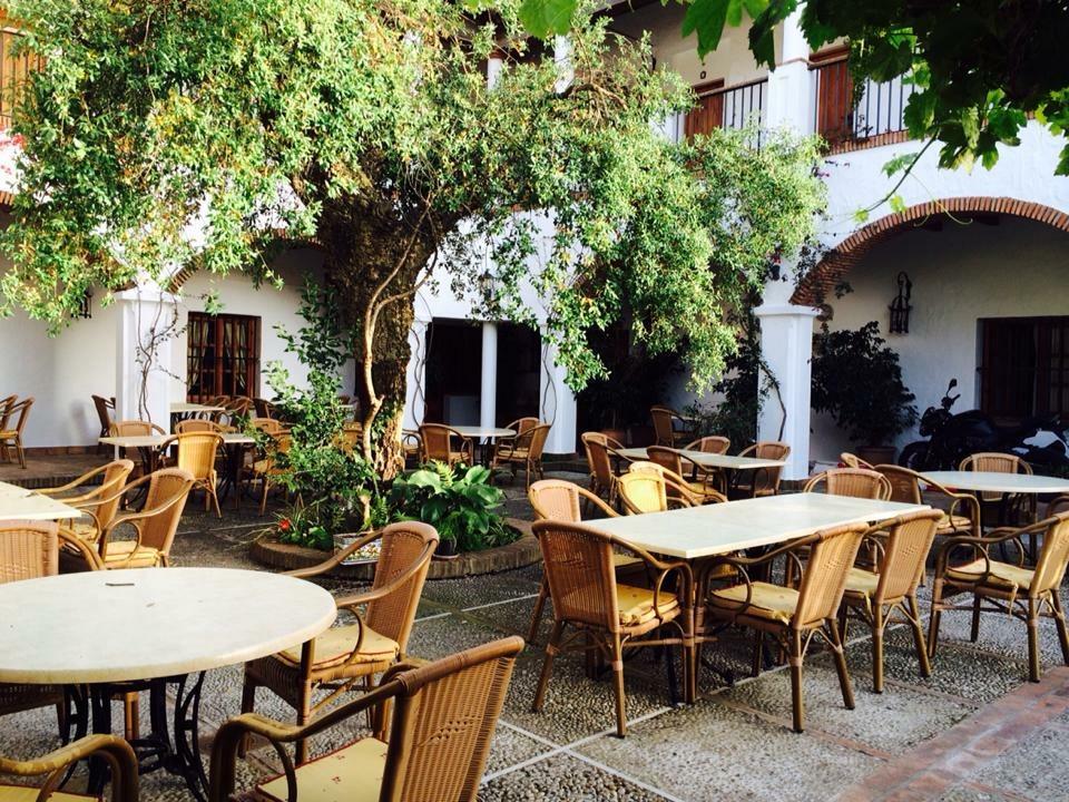 Hotel Cortijo Las Grullas Беналуп-Касас-Вьехас Экстерьер фото