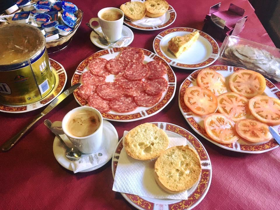 Hotel Cortijo Las Grullas Беналуп-Касас-Вьехас Экстерьер фото